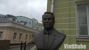 Памятник Ельцину в Москве