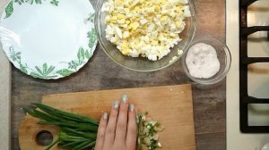 Начинка для блинов из яиц и зеленого лука - Рецепт Блинчиков на МАСЛЕНИЦУ 2021