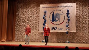 7 жестовая песня   Она вернется