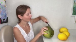 Сорт дыни "Злато скифов". Урожайная и сладкая. Выросла без особого ухода в открытом грунте.