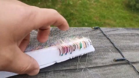 летние мухи на байкальского омуля каторые не купишь в магазине, ждём подхода омуля готовим снасти