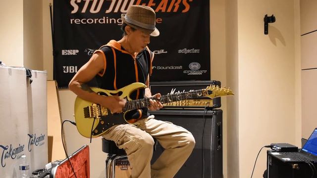 Ibanez Steve Vai Signature PIA 3761 @ studiogears.com смотреть онлайн