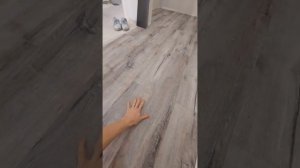 Клеевой кварцвинил. Преимущества перед плиткой и ламинатом.