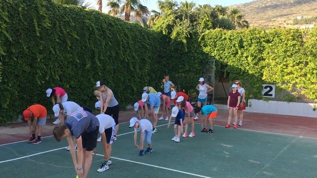 HappyTennis - зарядка на сборах смотреть онлайн