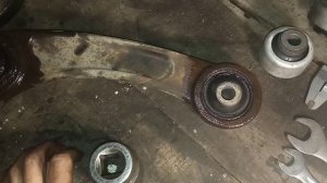 Peugeot 307 замена передних саленблоков ходовой.