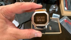 Casio G-SHOCK DW 5600BB Металл как в G-SHOCK GM-5600-1