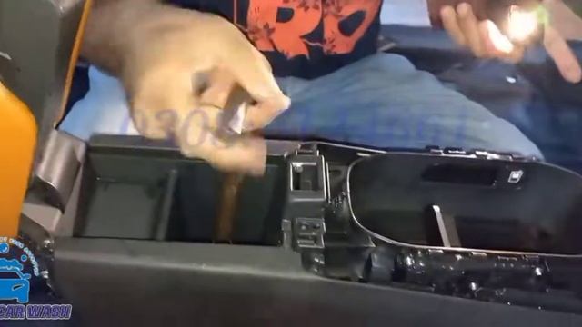 How to open console box Honda Vezel model 2015 #lahorecarwash #vezel #online #germanycoating #car