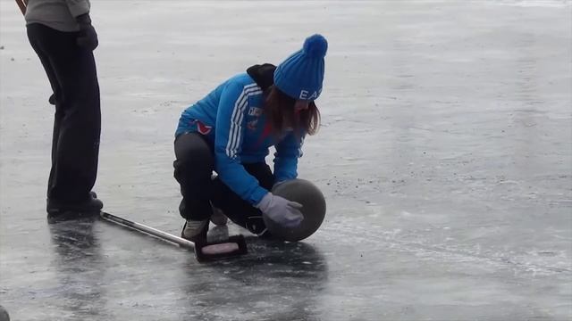 Керлинг на природном льду смотреть онлайн