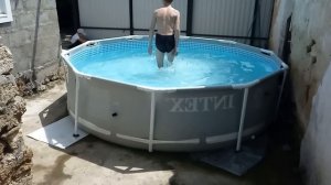 Купаюсь в бассейне продолжение  2 части