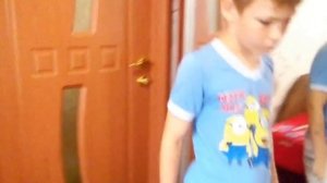 Максим ПОЛУЧИЛ ДВОЙКУ Не ХОЧЕТ ходить в ШКОЛУ!Дианка СПАСАЕТ БРАТА!Для детей kids children