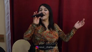 Патимат Курбанова - Красиво спела песню на свадьбе !!