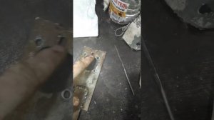 Киа спектра, как открутить болт шкива коленвала.