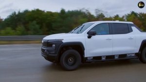 NEW Chevrolet SILVERADO EV - FIRST-EVER ALL-ELECTRIC