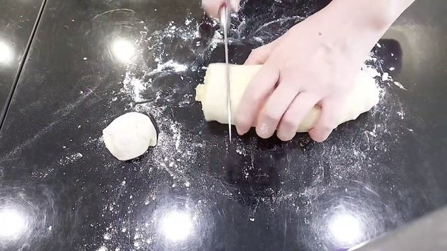 Бурек с яблоком. Очень вкусная выпечка. смотреть онлайн