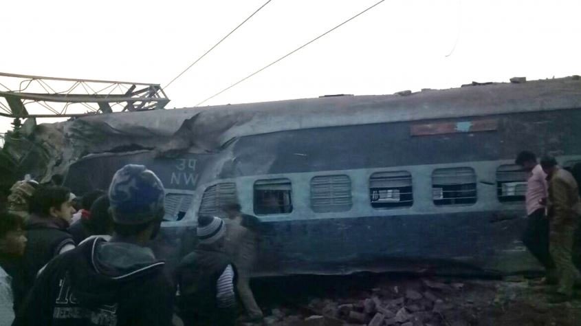 Железнодорожная катастрофа в Индии: что произошло