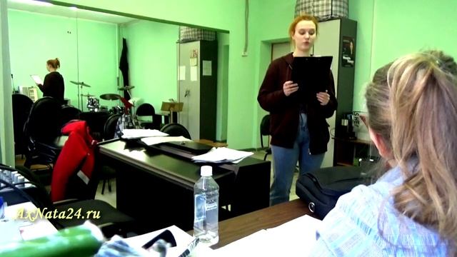 Почему у Юли першение в голосе? Речь и дефекты. Работа над дикцией. Читаем об эстраде в деталях. смотреть онлайн