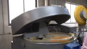 Вакуумный промышленный куттер DZZB-330 - видео работы подъемника, измельчения и выгружателя