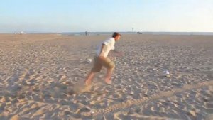 Бекхэм творит чудеса на пляже