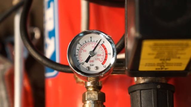 Масляный воздушный компрессор прямого привода (коаксиальный) Aurora Air-25 смотреть онлайн