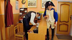 Немного о ,, Грядущих царях " @ Ю.Стоянов И.Олейников ( N 228 ,, Городок по знакомству " )