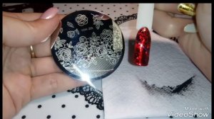 Дизайн ногтей. Черная сетка на красной фольге.