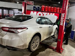 Замена масла в АКПП Toyota Camry V70 Aisin U760e