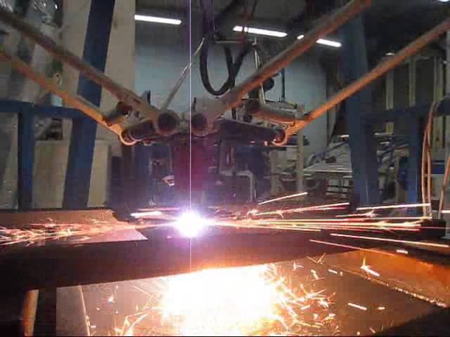 Delta robot with plasma cutting