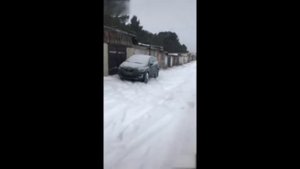 Хотел отсосать за шоколадку