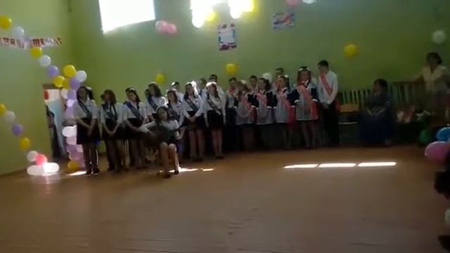 У каждого из нас живут воспоминания (Лера Яксевич) смотреть онлайн