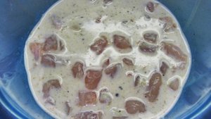 Куриное филе с опятами в сливочном соусе