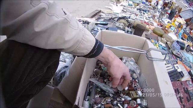 Киевская барахолка. Кто потерял 100 гривен? смотреть онлайн