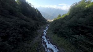 Полет на спортивном дроне FPV в горах Красной Поляны