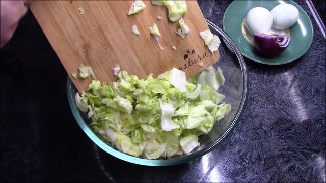 Салат Айсберг с сардинами.