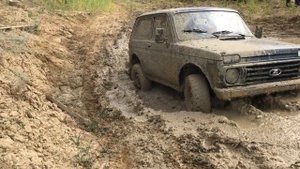 LADA NIVA на ОФФРОУД ! НИВА ШЕВРОЛЕ против трех нивасов ! НАПРОЛОМ в болото