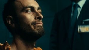 Напролом / Lockout /(очень крутой момент)