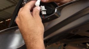 Тест и сравнение LED и штатных ламп заднего хода Hyundai Avante/Elantra MD