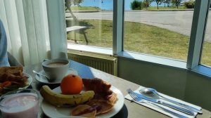 За что любят остров saaremaa? estonia / саарема / маяк sõrve / kuressaare обрыв panga кратер kaali