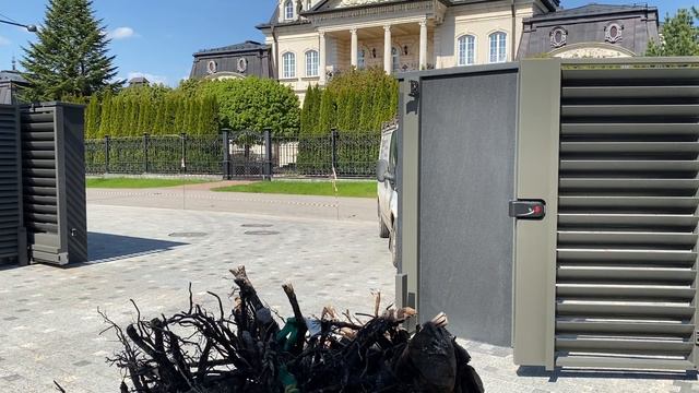 Откатные ворота в исполнении с жалюзи