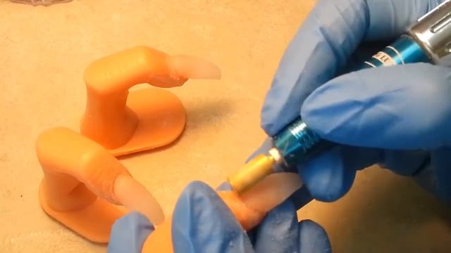 Как вырезать стилет, гроб и Миндальной формы ногтей. смотреть онлайн