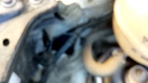 Замена лампочки ближнего света не снимая фару Поло седан Фольксваген VW