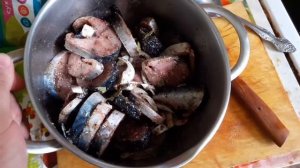 СКУМБРИЯ МАРИНОВАННАЯ КУСОЧКАМИ. МОЖНО УПОТРЕБЛЯТЬ УЖЕ ЧЕРЕЗ 2 ЧАСА.