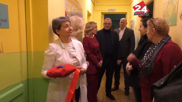 В ДИМИТРОВГРАДЕ ПОЯВИЛАСЬ УМНАЯ «ВОЛШЕБНАЯ КОМНАТА» смотреть онлайн