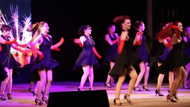 Латиноамериканские танцы. Школа танцев Dance Life. Solo-latina