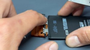 Замена батареи iPhone XR - Battery Replacement Guide - Fix Your Phone Like A Pro!