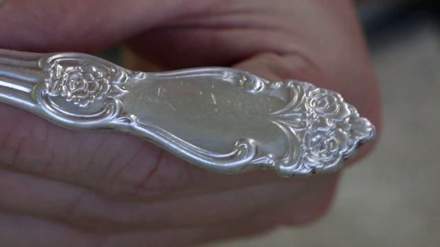 чистка серебреного мельхиора смотреть онлайн