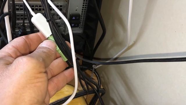 Bluetooth 4.2 Single Device 3.5mm Adapter Transmitter Receiver Wireless aptX Low Latency TV Headfon смотреть онлайн