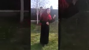 Он сегиз жаш.