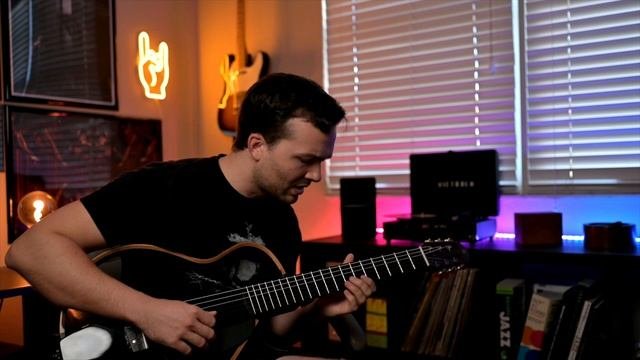 Sunny played on a Yamaha SLG 200N