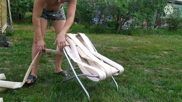 кресло из пожарного шланга.