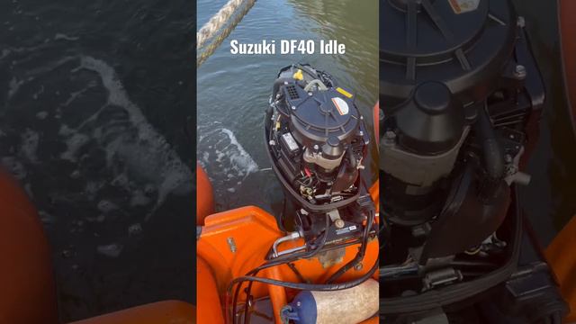 Suzuki DF40 4 Stroke Outboard Engine Running At Idle смотреть онлайн